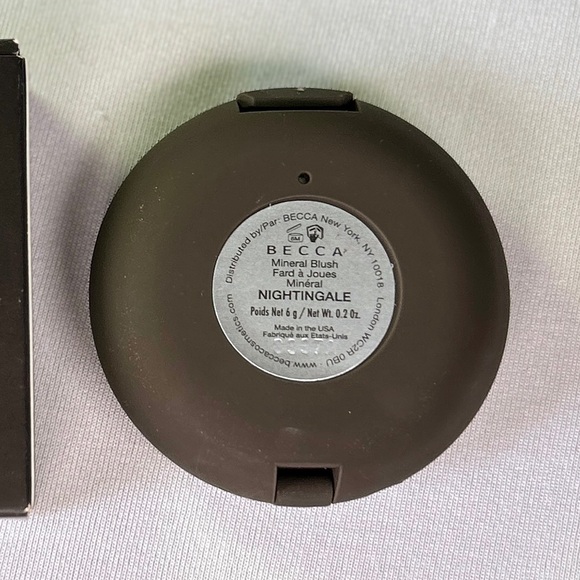 NIB Becca Mineral Blush-Full Size - Nightingale - Picture 6 of 7